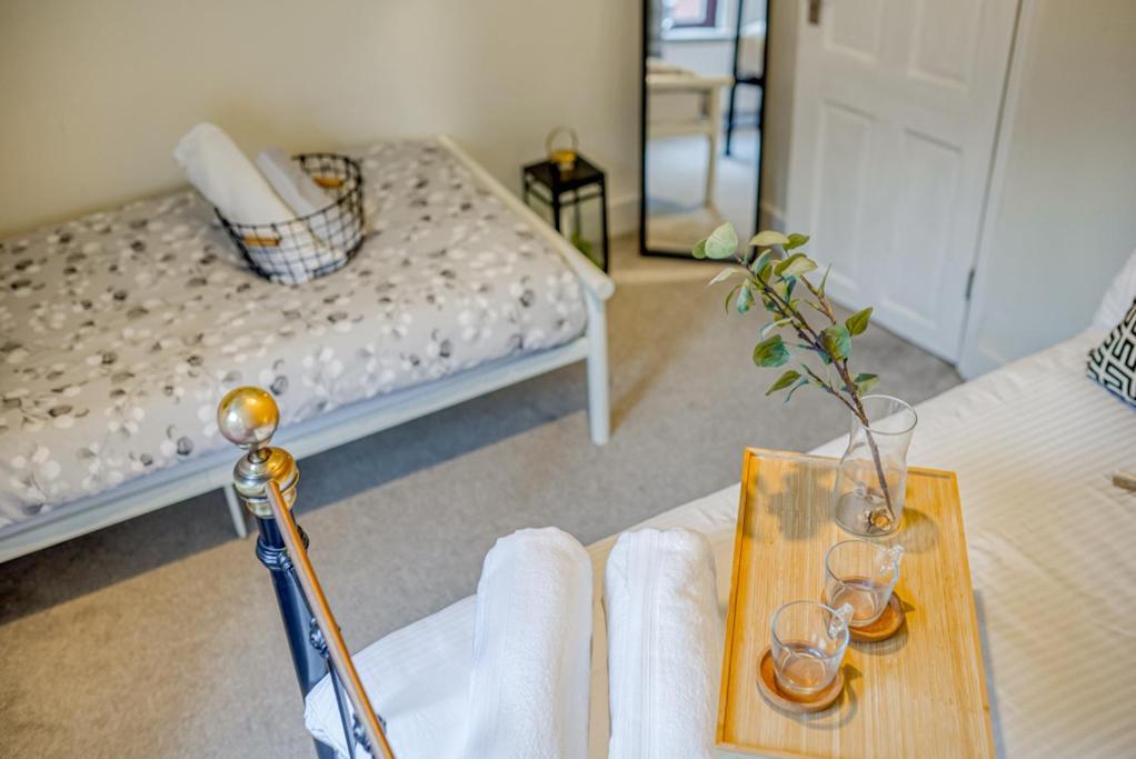 Charming City Home, Beside The Serene Ormeau Park ベルファスト エクステリア 写真