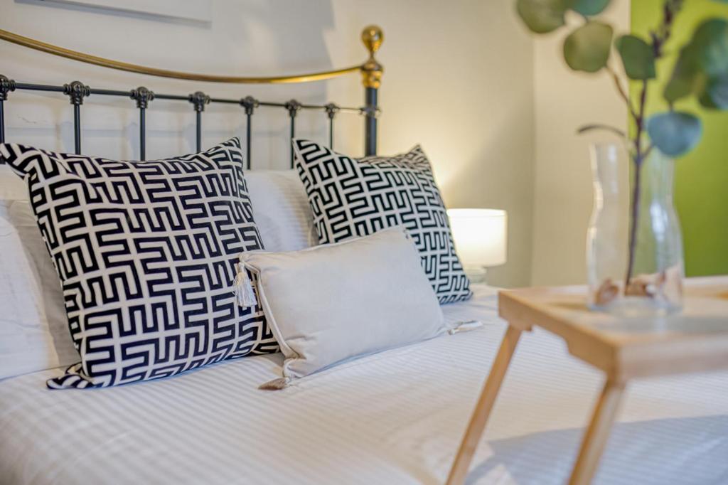 Charming City Home, Beside The Serene Ormeau Park ベルファスト エクステリア 写真