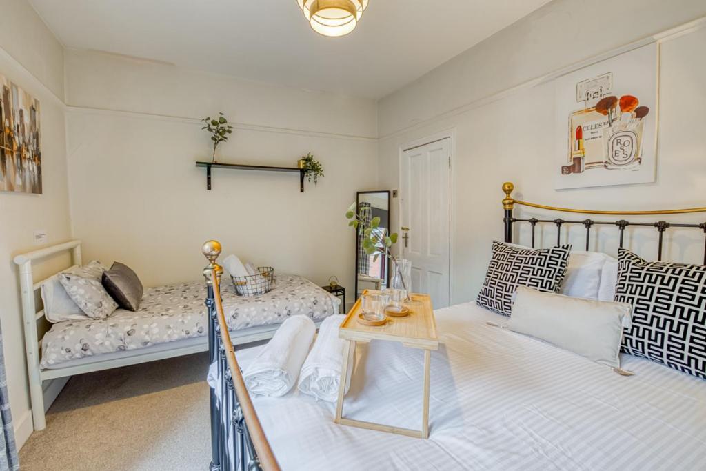 Charming City Home, Beside The Serene Ormeau Park ベルファスト エクステリア 写真
