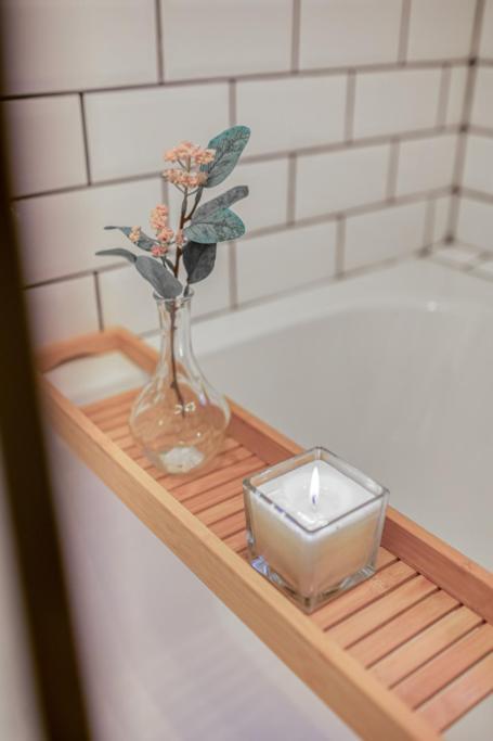 Charming City Home, Beside The Serene Ormeau Park ベルファスト エクステリア 写真