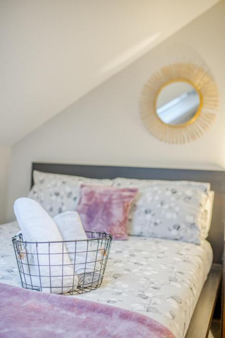 Charming City Home, Beside The Serene Ormeau Park ベルファスト エクステリア 写真